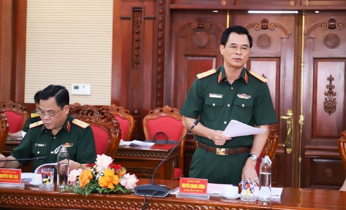 nguyen-chinh-uy-quan-khu-3.jpg