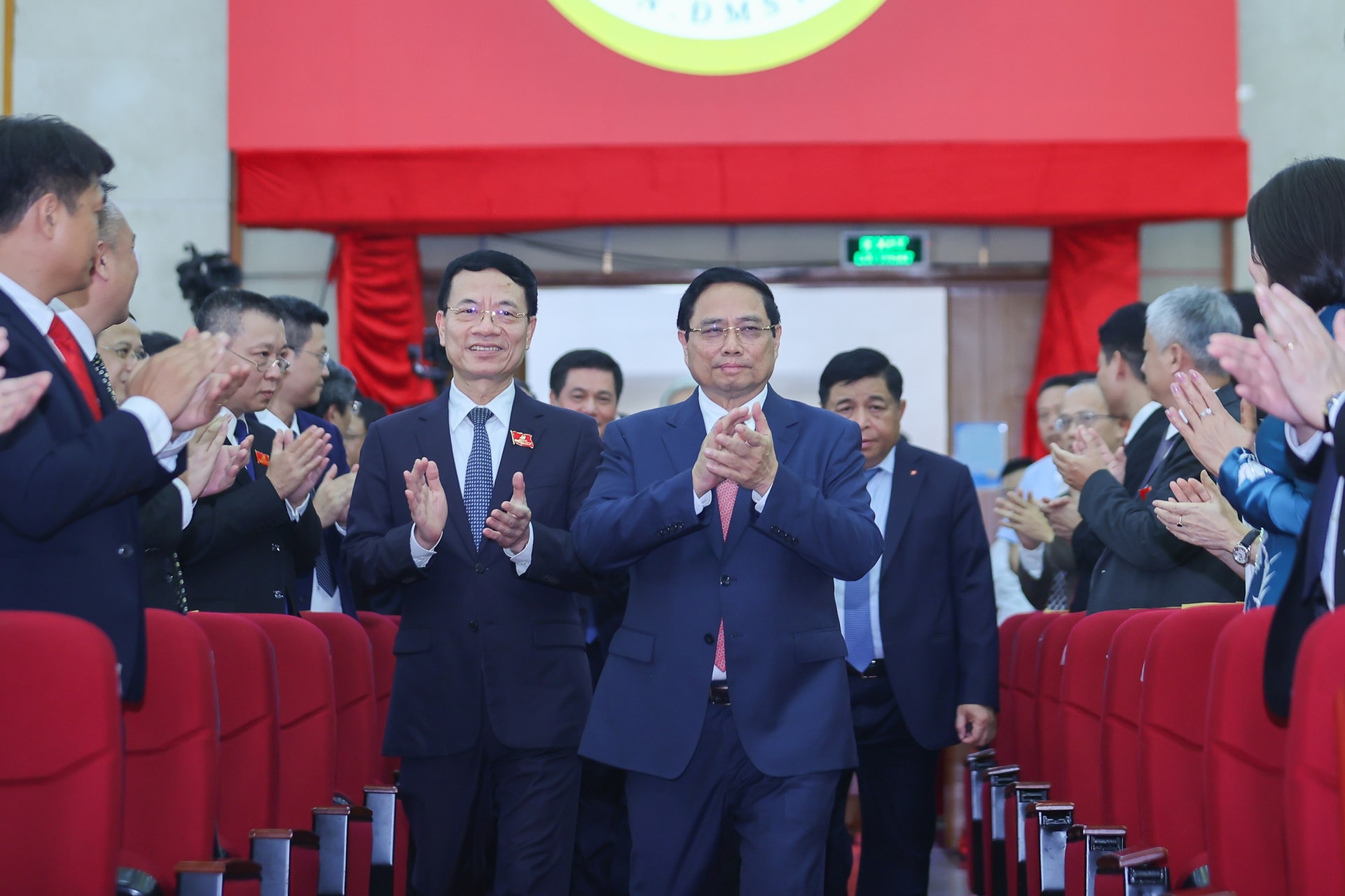 Thủ tướng: 'Con đường tất yếu' để Việt Nam vươn lên, trở thành nước phát triển, giàu mạnh- Ảnh 1.