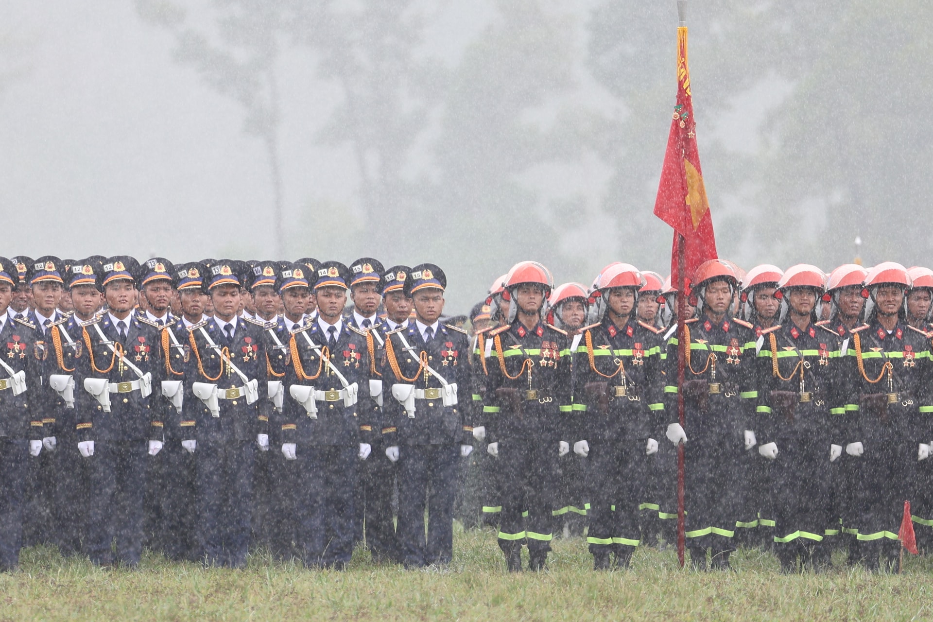 tonghopluyenlan4-25-.jpg
