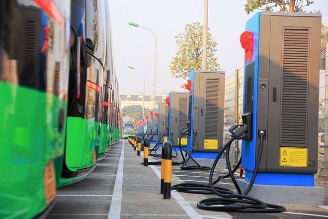 tram-sac-giao-thong-thuan-dien-1.jpg