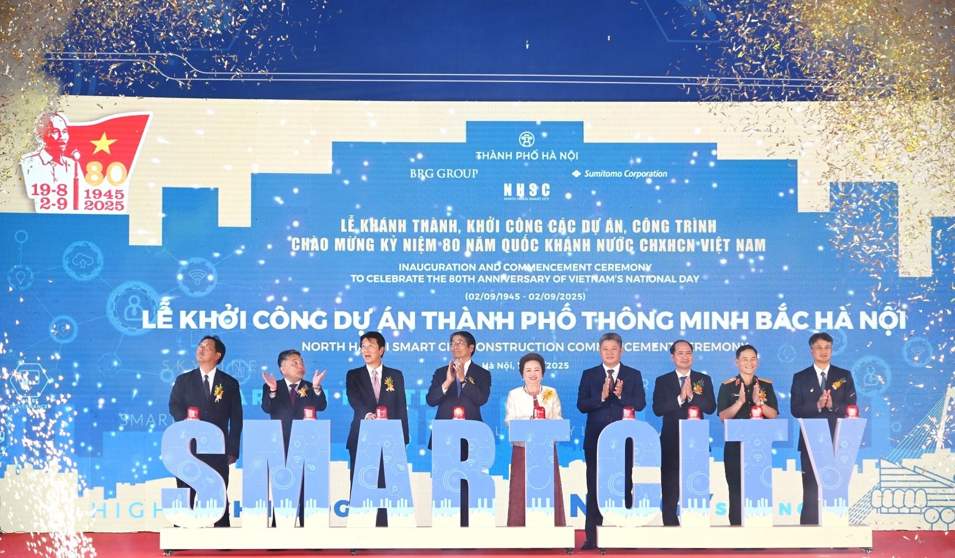 01-cac-dai-bieu-thuc-hien-nghi-thuc-khoi-cong.jpg