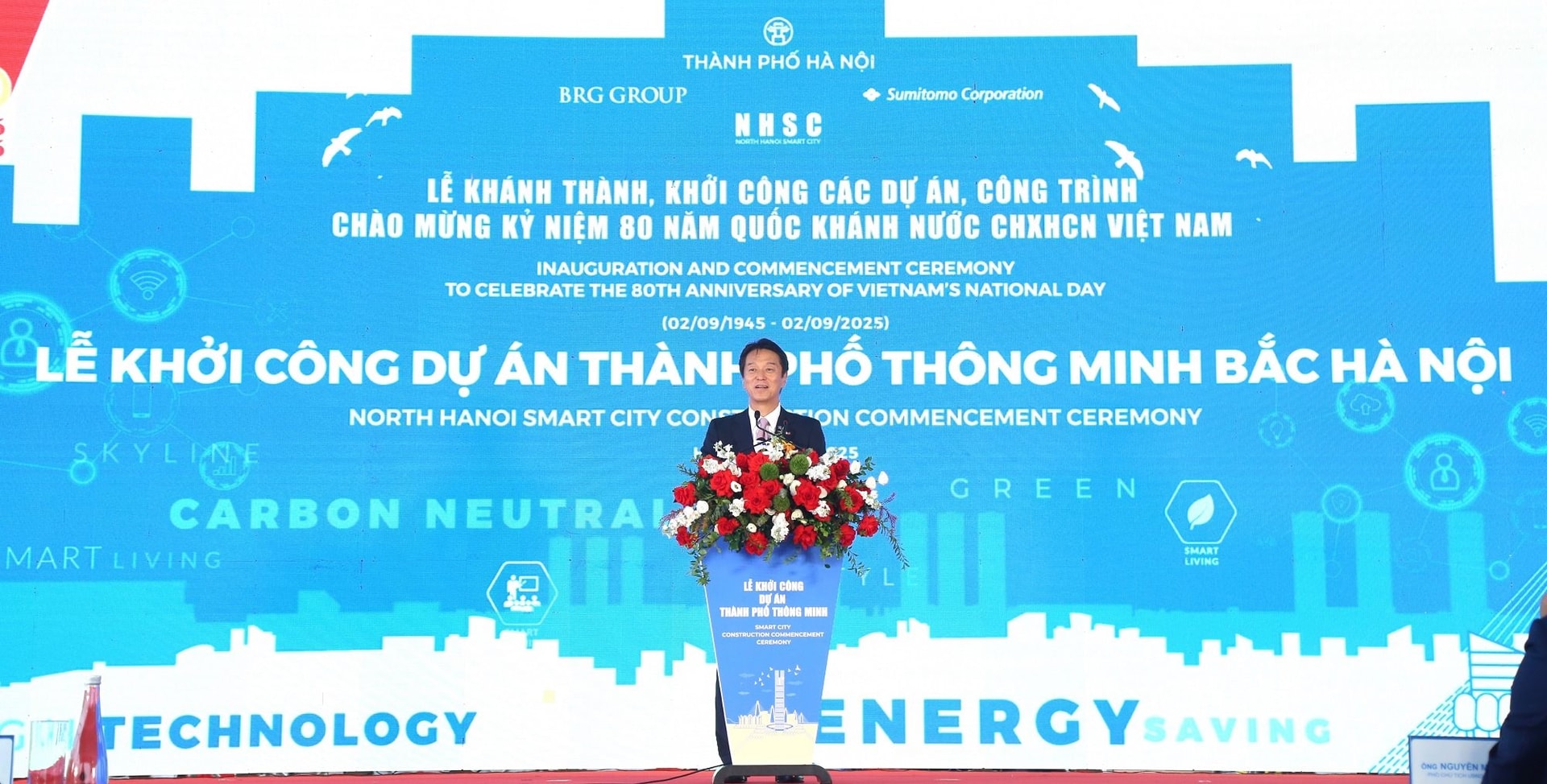 02-ong-hirokazu-higashino-uy-vien-dieu-hanh-quan-tri-cap-cao-chu-tich-kiem-tgd-dieu-hanh-sumitomo-corporation-chau-a-chau-dai-duong-phat-bieu-tai-su-kien.jpg