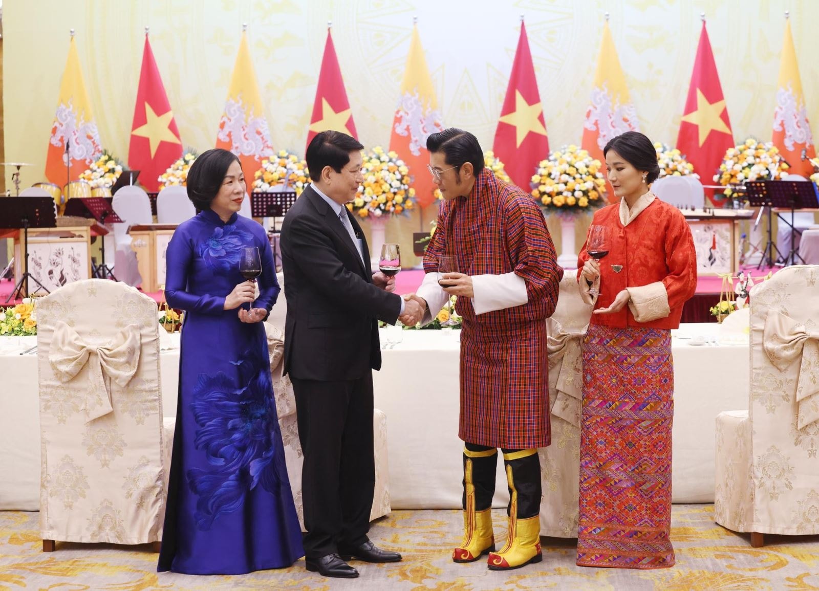 Chủ tịch nước Lương Cường chủ trì chiêu đãi cấp nhà nước Quốc vương Bhutan- Ảnh 5.