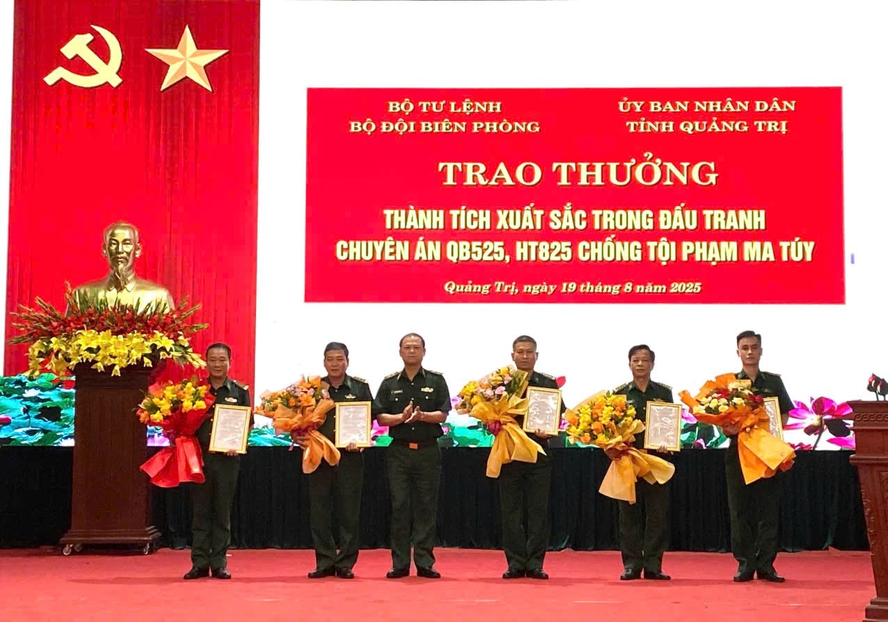 trao-thuong-1.jpg