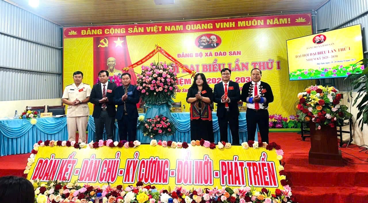 anh-3-lai-chau.jpg