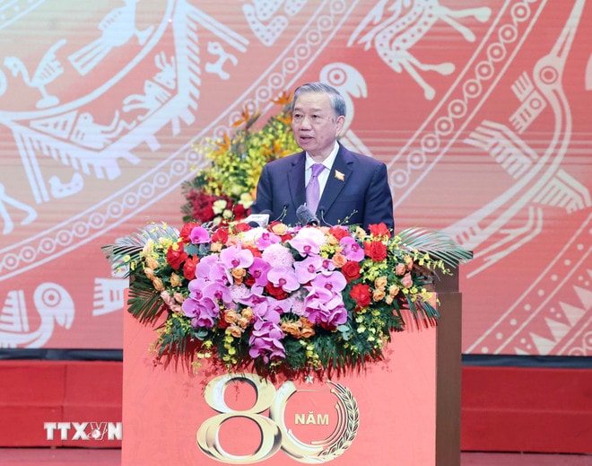 ttxvn-tong-bi-thu-to-lam-thanh-lap-chinh-phu-2.jpg