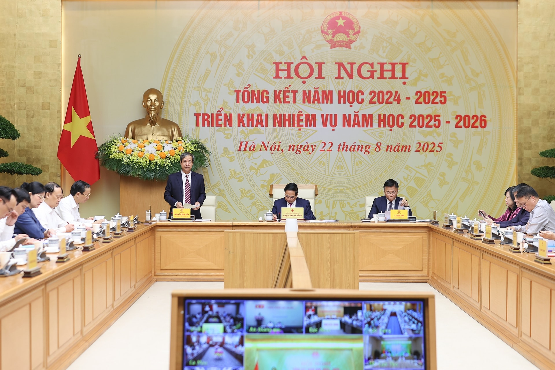 Thủ tướng chủ trì Hội nghị tổng kết năm học 2024-2025, triển khai nhiệm vụ năm học 2025-2026- Ảnh 3.