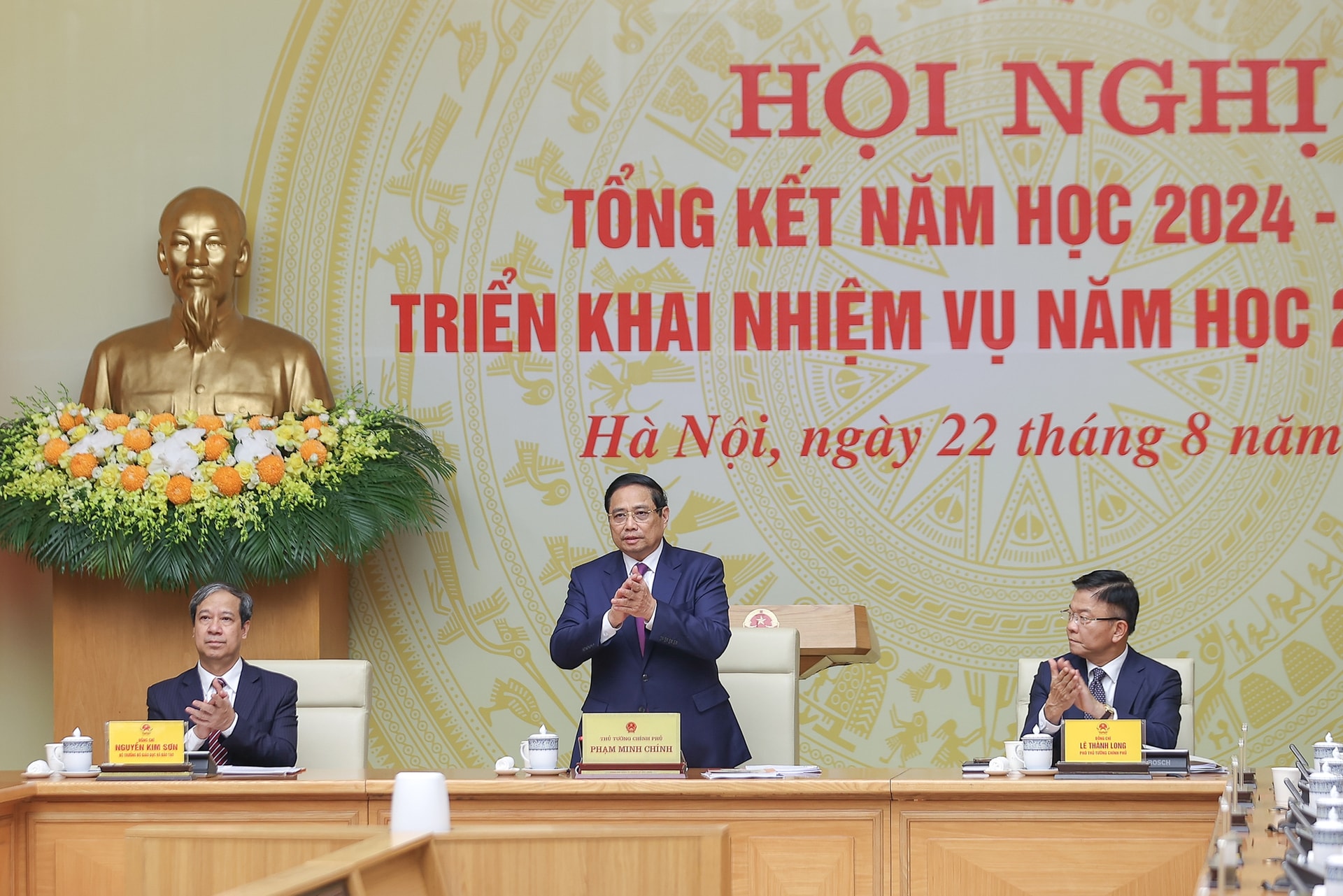 Thủ tướng chủ trì Hội nghị tổng kết năm học 2024-2025, triển khai nhiệm vụ năm học 2025-2026- Ảnh 1.