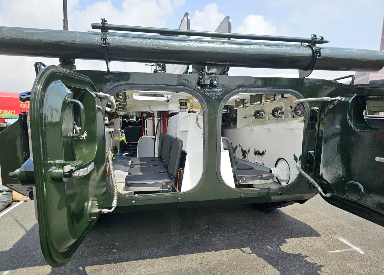 xe-chien-dau-1-(1).jpg