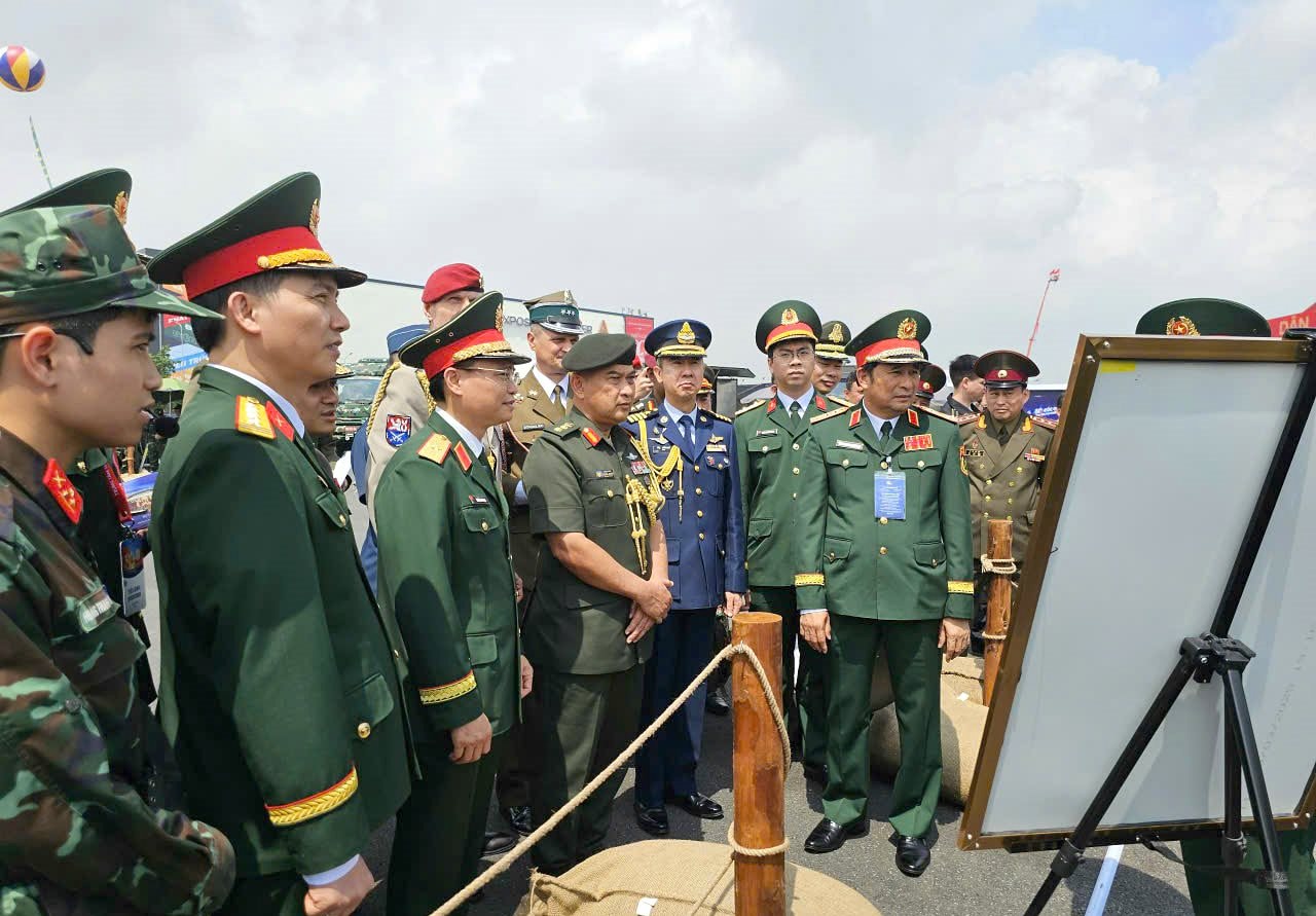 xe-chien-dau-3-(1).jpg