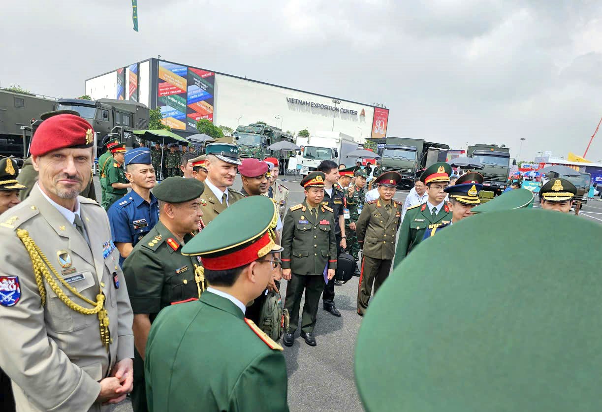 xe-chien-dau-6-.jpg