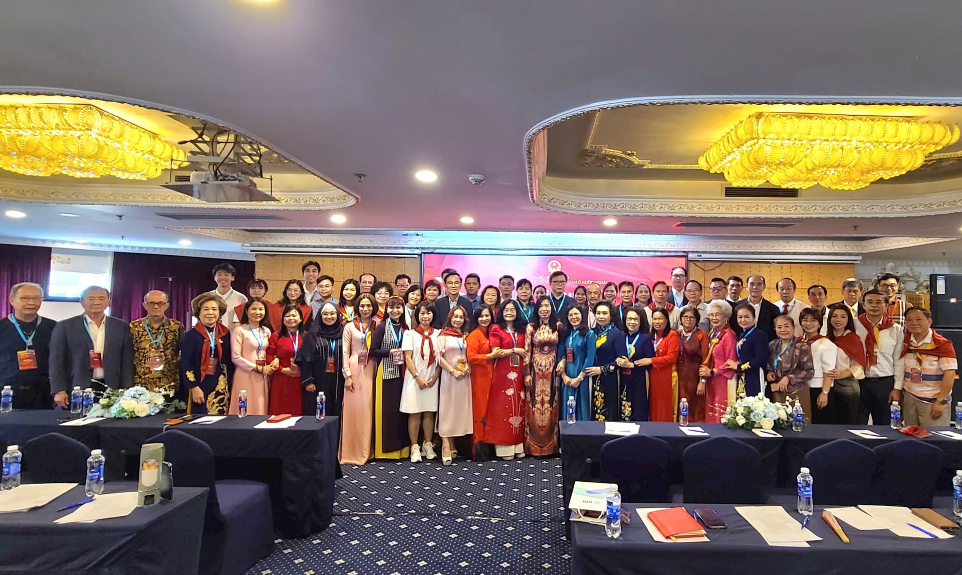 z6956868352109_ed086adc94ae0e52e290df1bed494a64.jpg