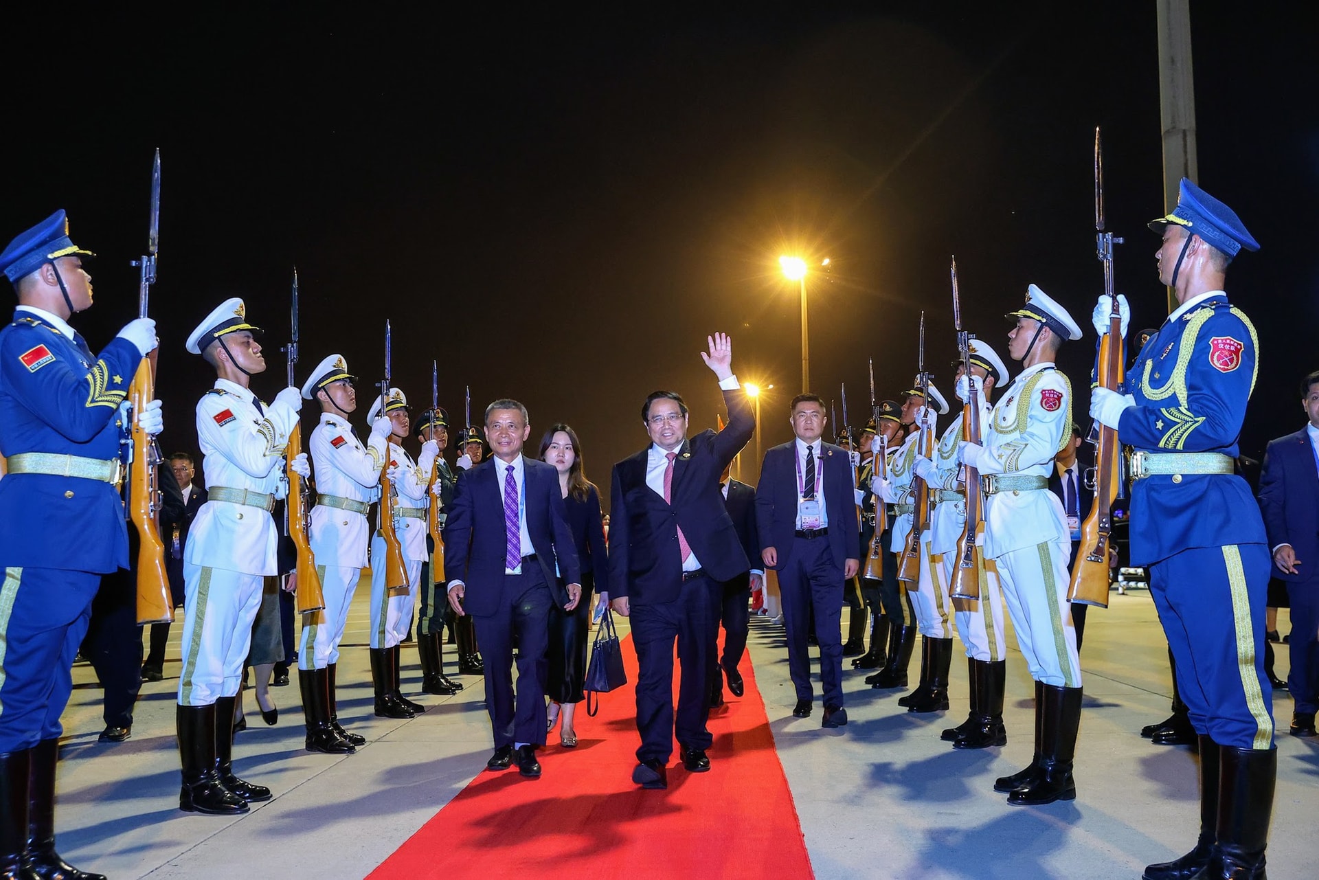 Thủ tướng Phạm Minh Chính gặp Tổng thống Nga Vladimir Putin- Ảnh 4.