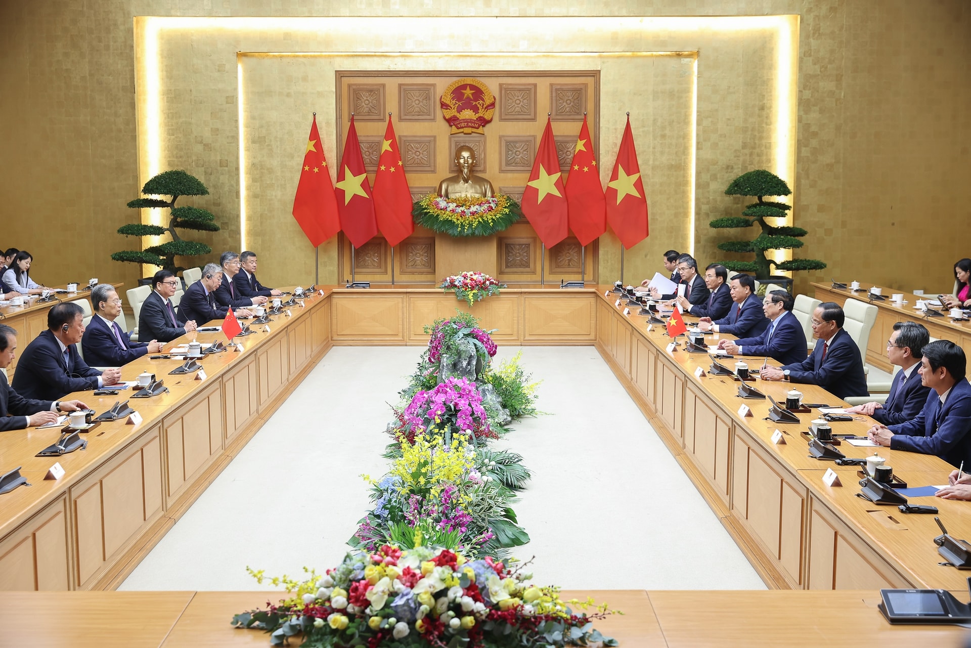 Thủ tướng Phạm Minh Chính hội kiến Ủy viên trưởng Nhân đại Toàn quốc Trung Quốc- Ảnh 5.