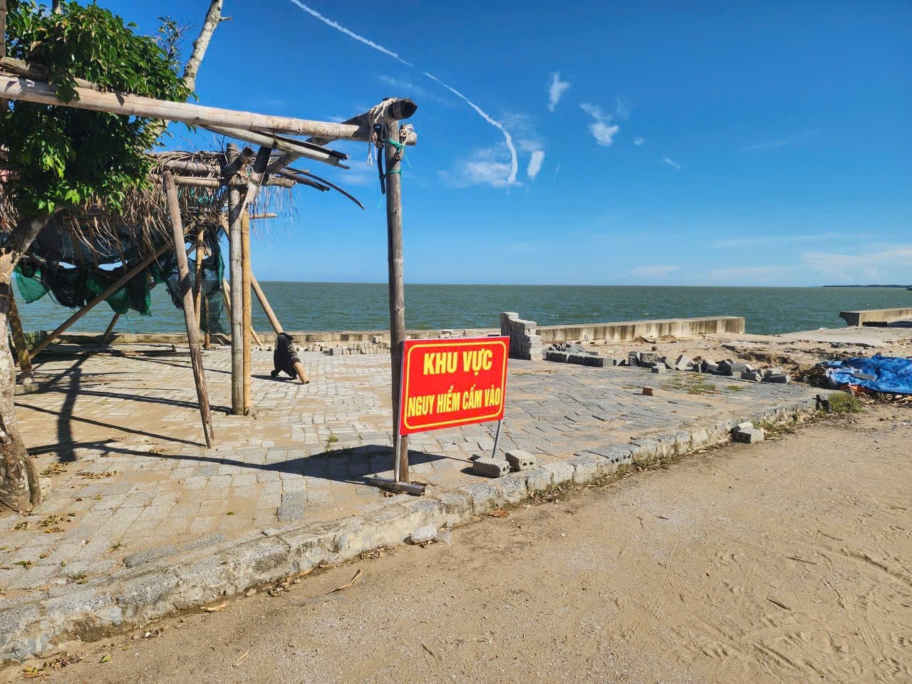 canhbao.jpg