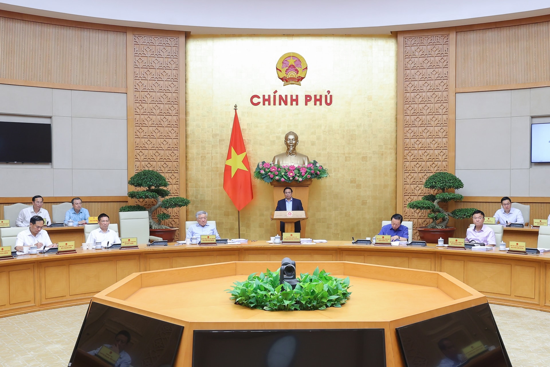 Thủ tướng: Kiên định mục tiêu tăng trưởng cao nhưng bền vững, ổn định và phát triển- Ảnh 3.