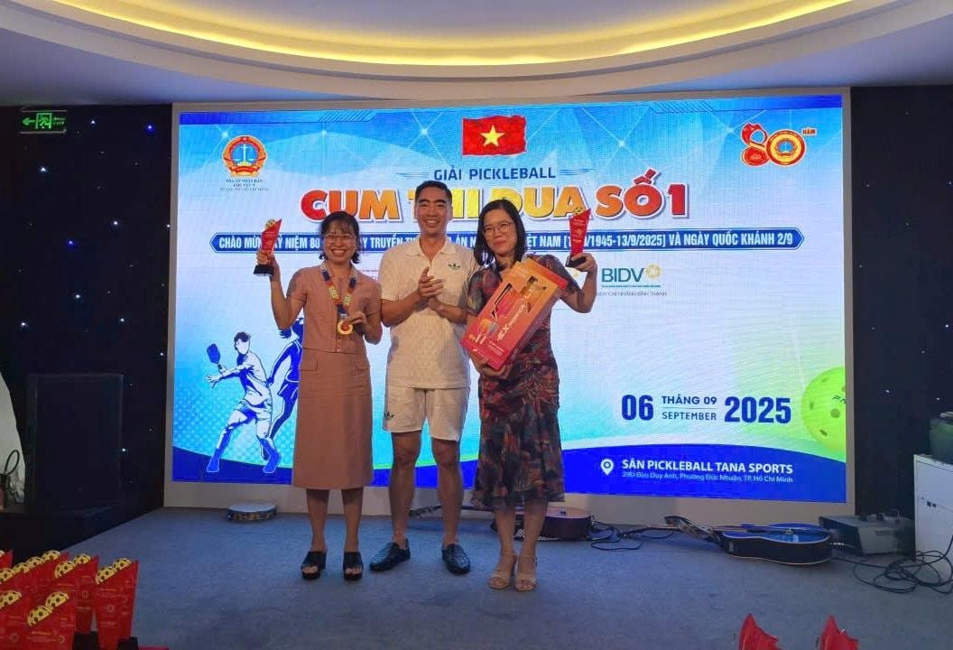 giai-nhat-doi-nu-lanh-dao(1).jpg