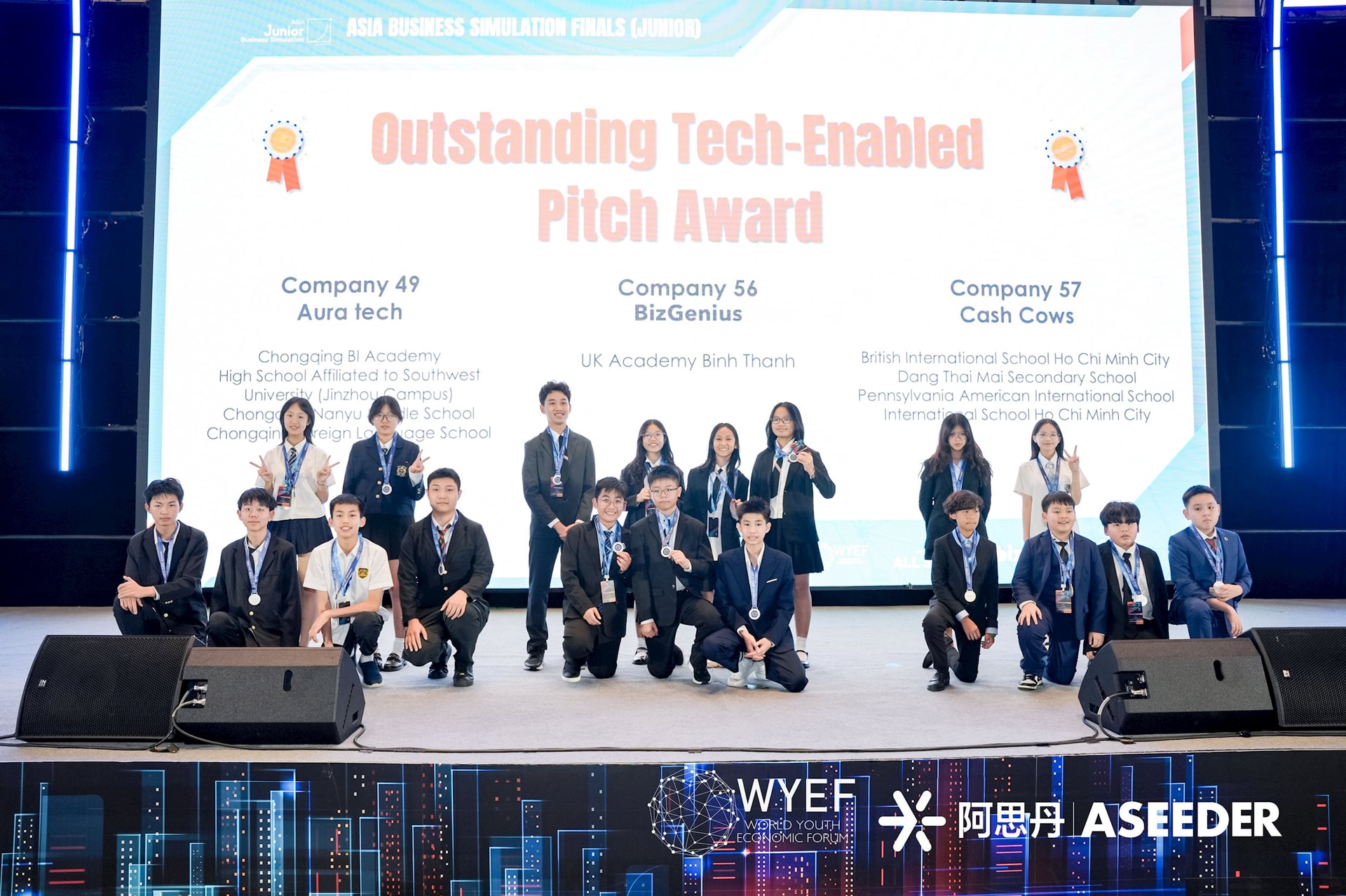 05.-outstanding-tech-enabled-pitch-award(1).jpg