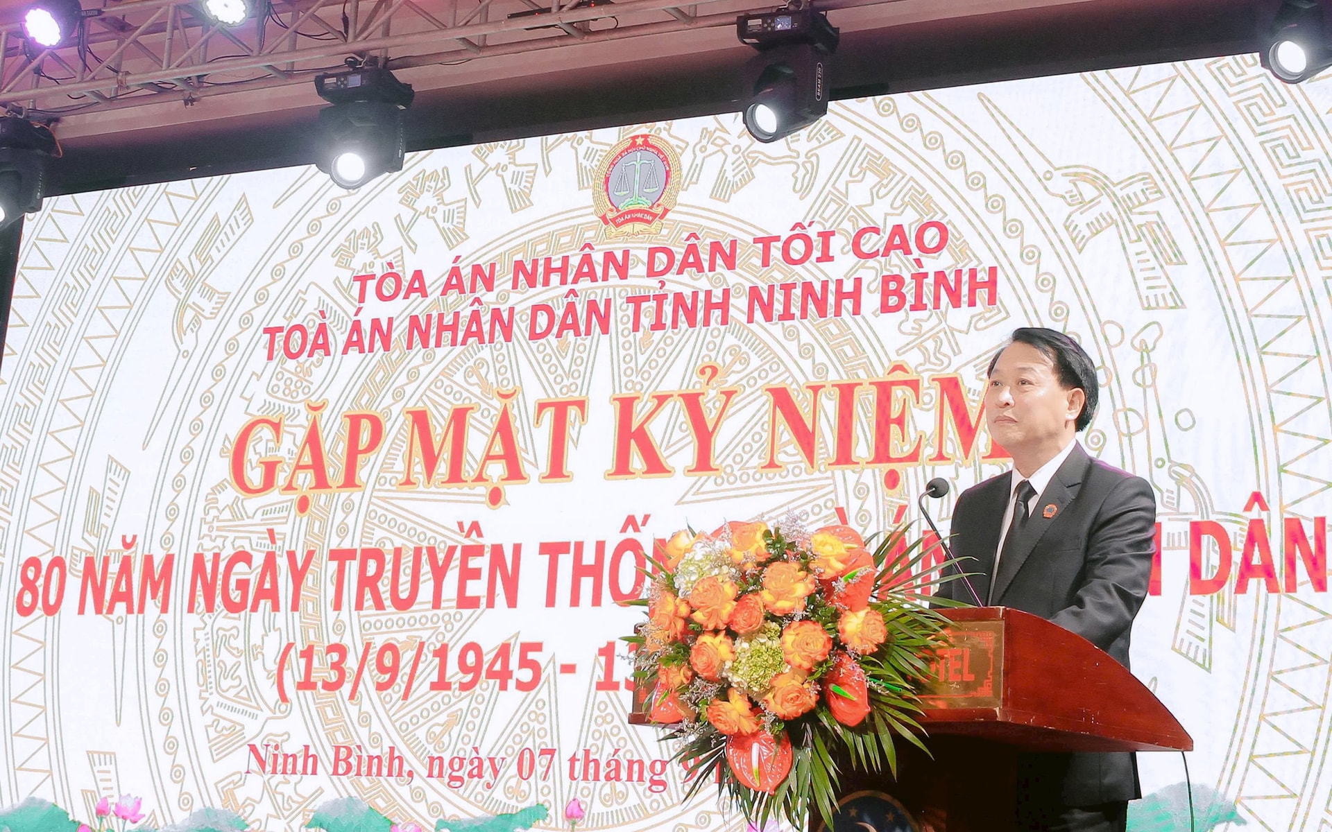 tand_ninh_binh3.jpg