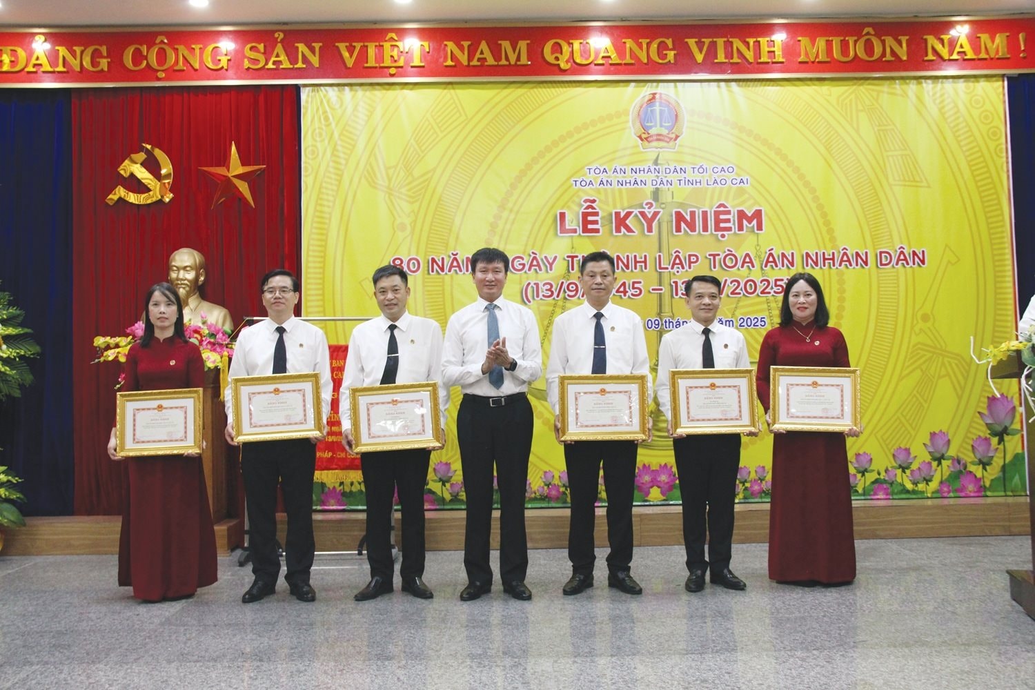 tand-ky-niem-80-nam-lao-cai-5.jpg