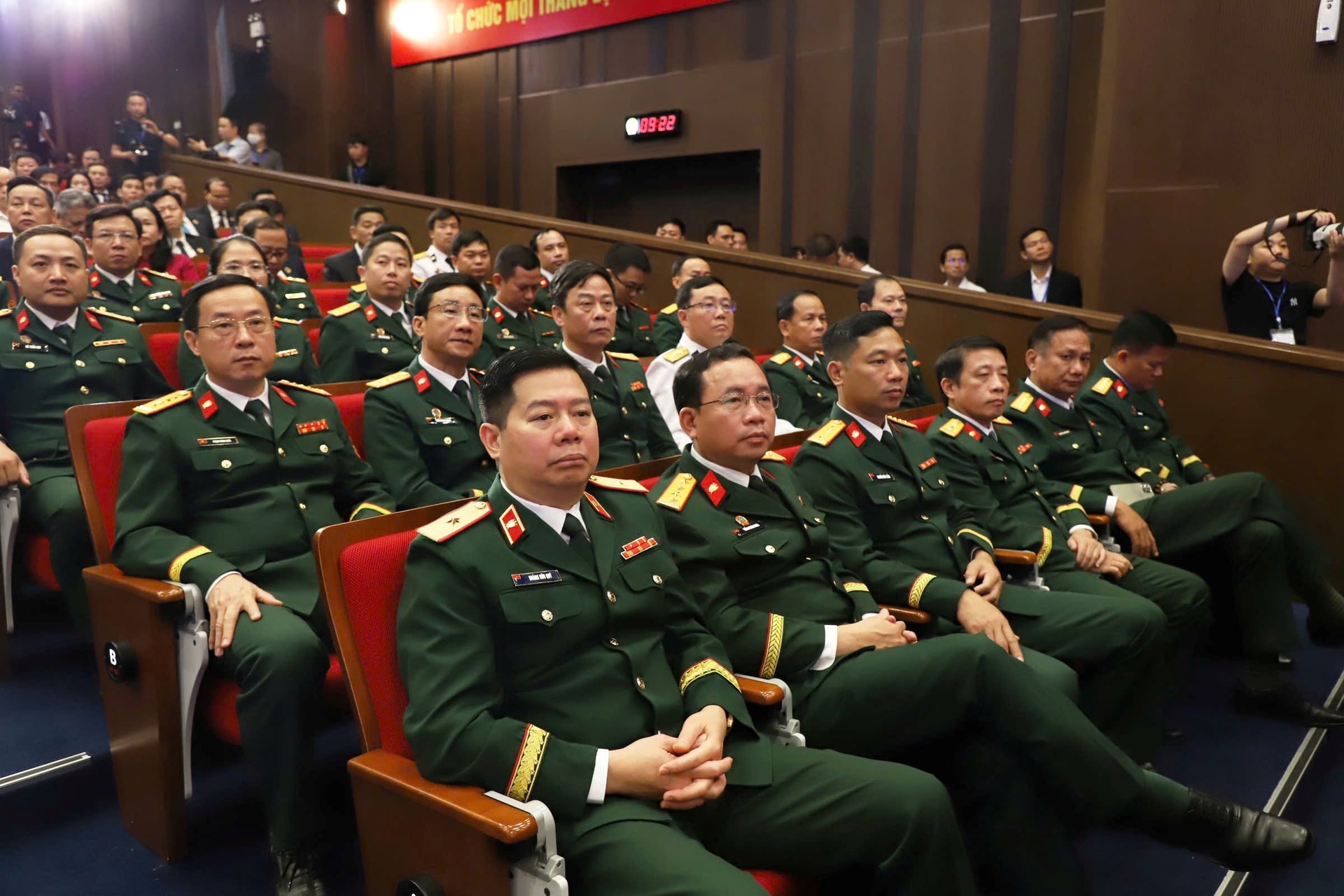 9604aabd6c24e77abe35.jpg