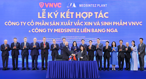 nha-may-vaccine-vnvc-tiep-nhan-cong-nghe-san-xuat-thuoc-sinh-hoc-tien-tien-tu-nga.png