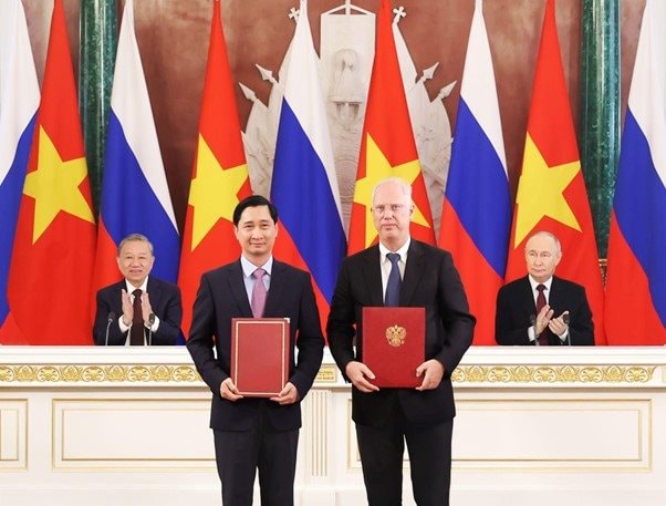 nha-may-vaccine-vnvc-tiep-nhan-cong-nghe-san-xuat-thuoc-sinh-hoc-tien-tien-tu-nga2.png.jpg