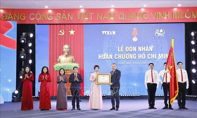 Tổng Bí thư Tô Lâm: Thông tấn xã Việt Nam tiếp tục khẳng định vai trò là cơ quan thông tin chiến lược, tin cậy của Đảng và Nhà nước- Ảnh 3.