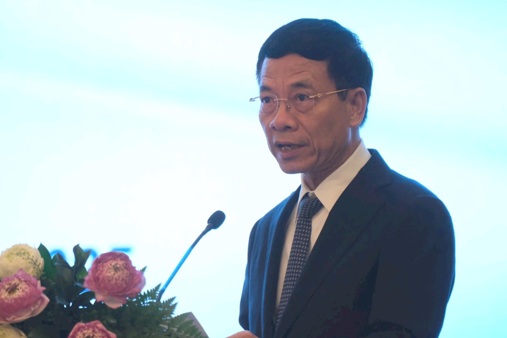 bo-truong-nguyen-manh-hung(2).jpg