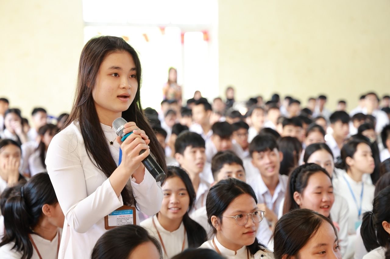 tuyen-truyen-atgt-3.jpg