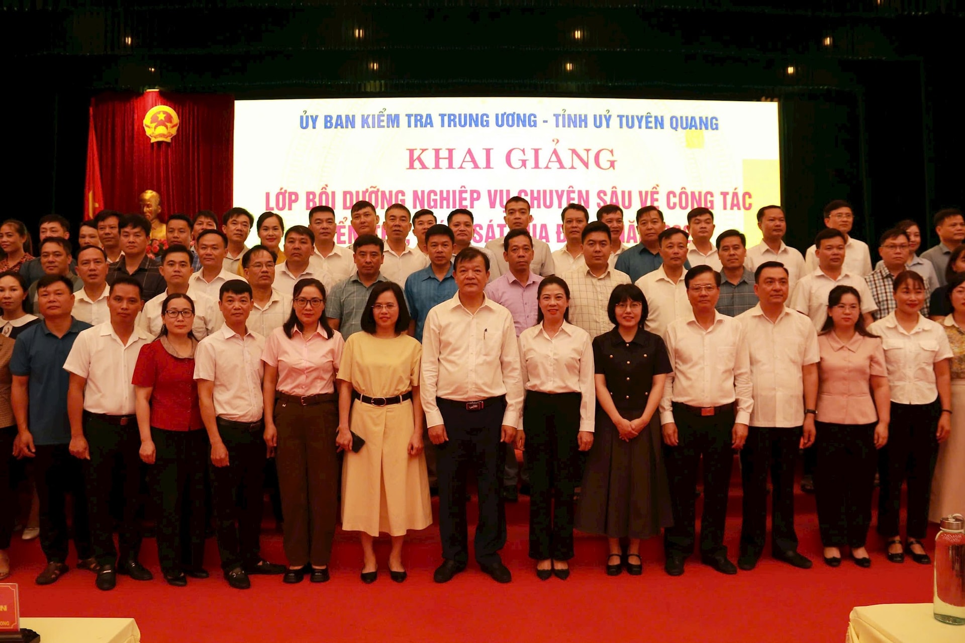 z7013749331849_3d45615ab832622aebcc02d78658eb38.jpg