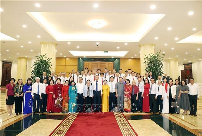 Tổng Bí thư Tô Lâm: Mỗi gia đình là một tế bào học tập, mỗi người dân là một công dân học tập suốt đời- Ảnh 4. Tổng Bí thư Tô Lâm: Mỗi gia đình là một tế bào học tập, mỗi người dân là một công dân học tập suốt đời- Ảnh 4.