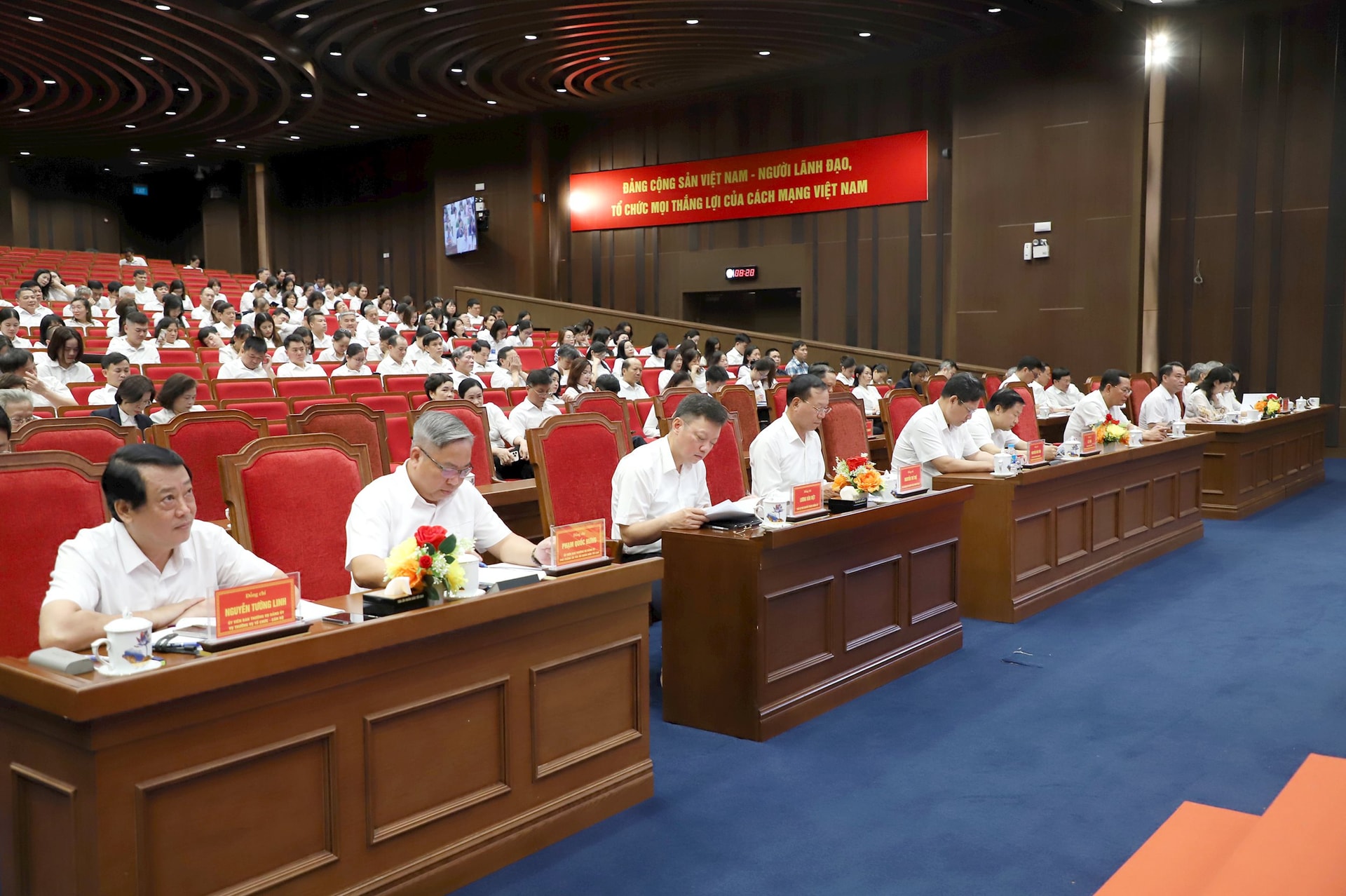 hoi-nghi-truc-tuyen-6-.jpg