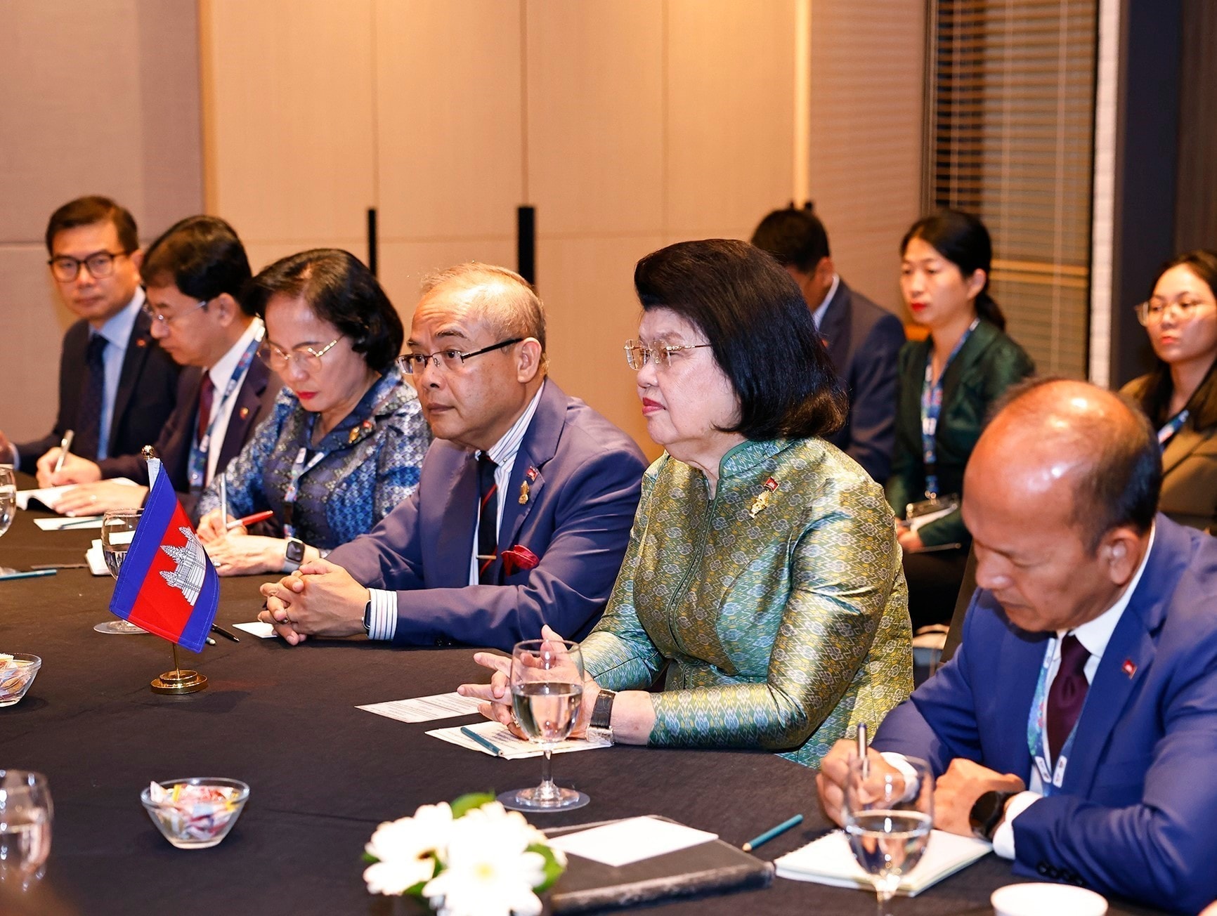 vna-potal-chu-tich-quoc-hoi-tran-thanh-man-gap-chu-tich-quoc-hoi-campuchia-8279322.jpg