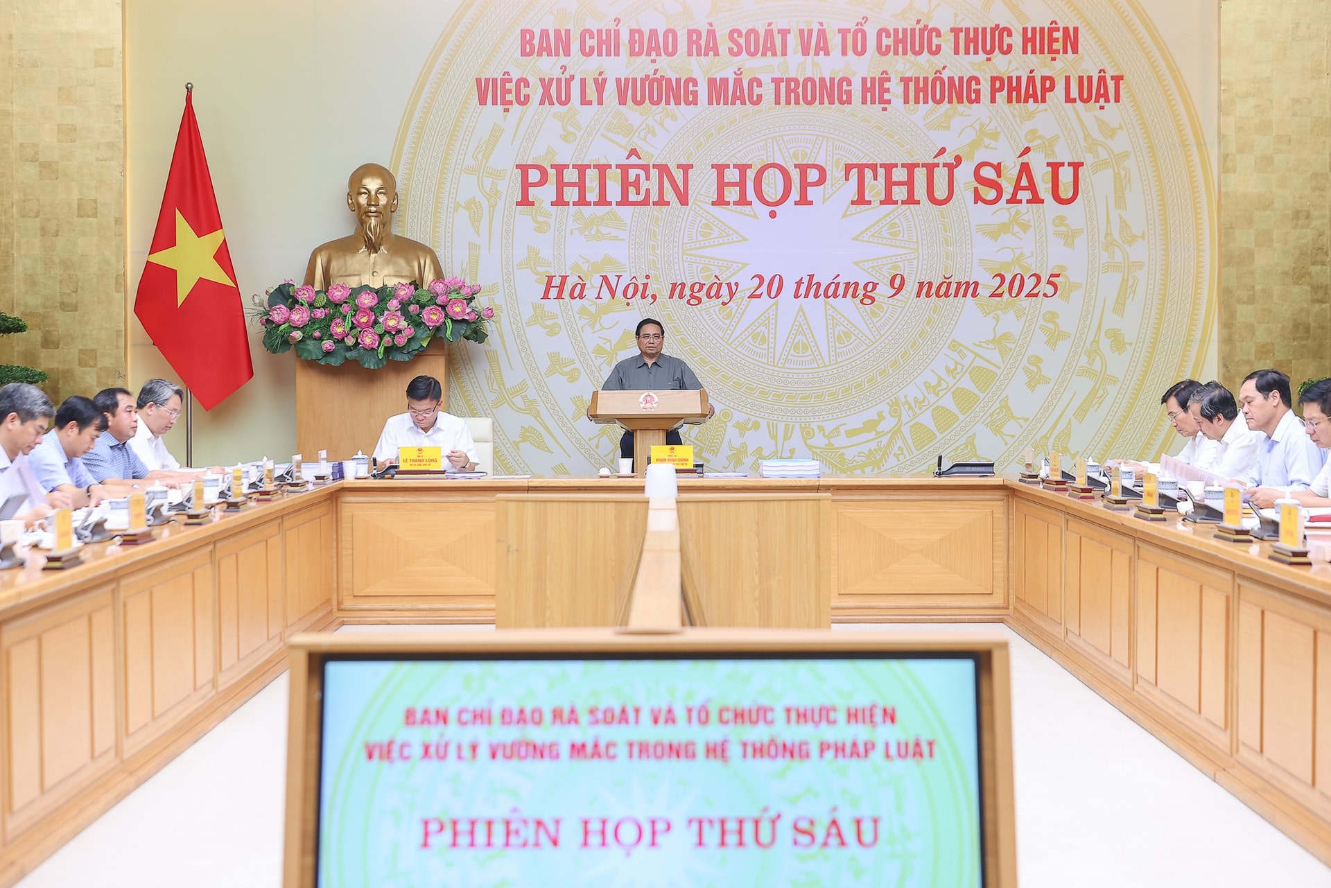 Thủ tướng: 