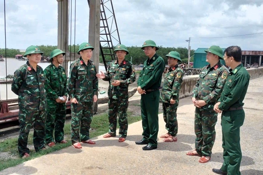 ung_pho_bao_so10_1.jpg