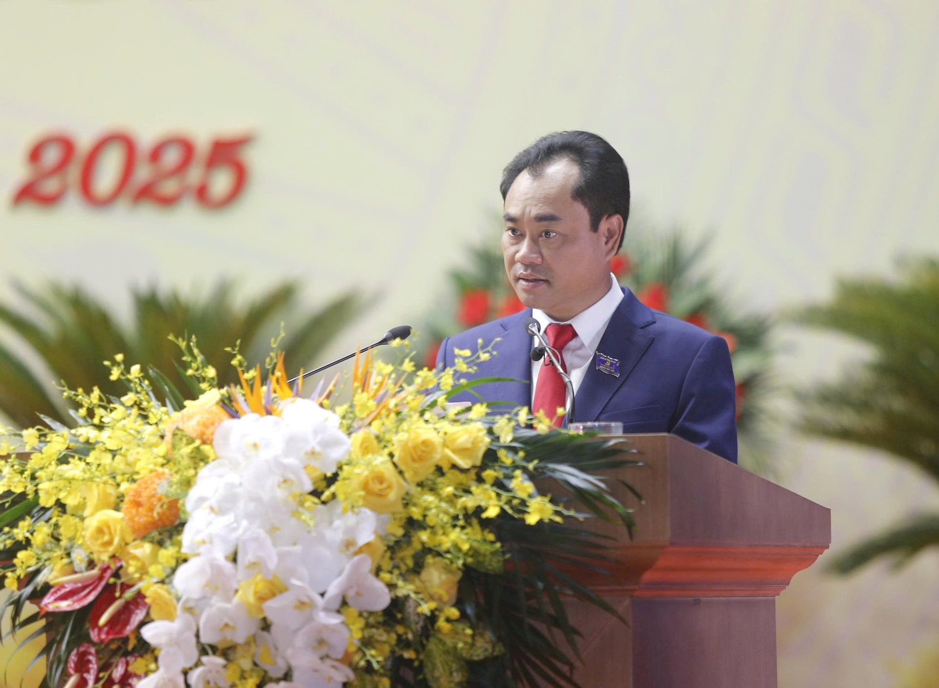 bi-thu-hung.jpg