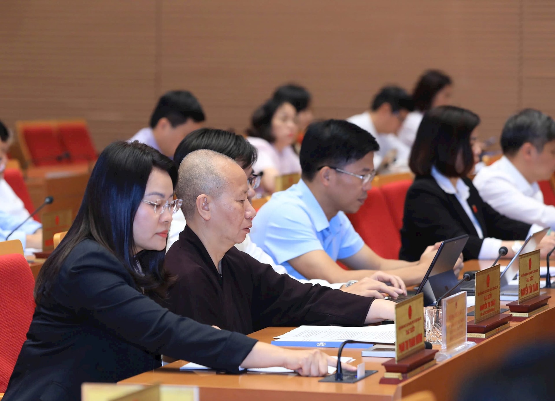 ky-hop-hoi-dong-nhan-dan-thanh-pho-ha-noi2.jpg
