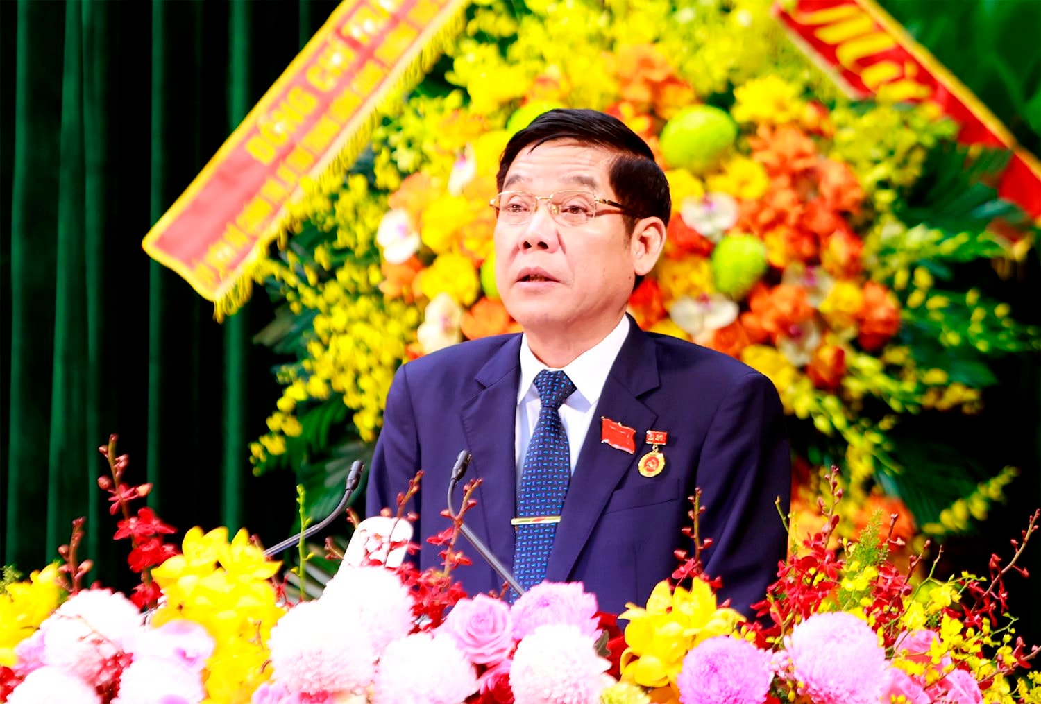 bi-thu-gau(1).jpg