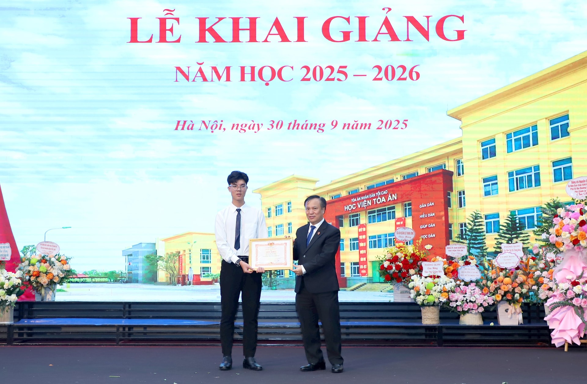 hvta-khai-giang-14-.jpg