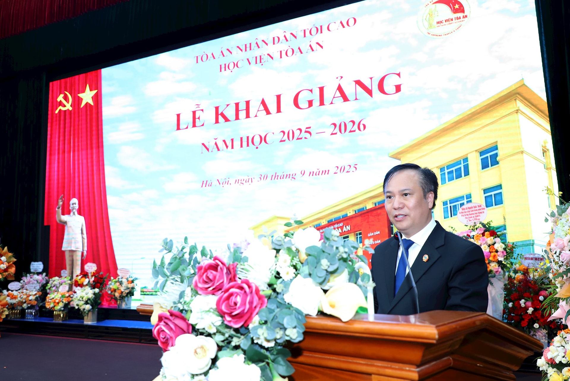 hvta-khai-giang-4-.jpg