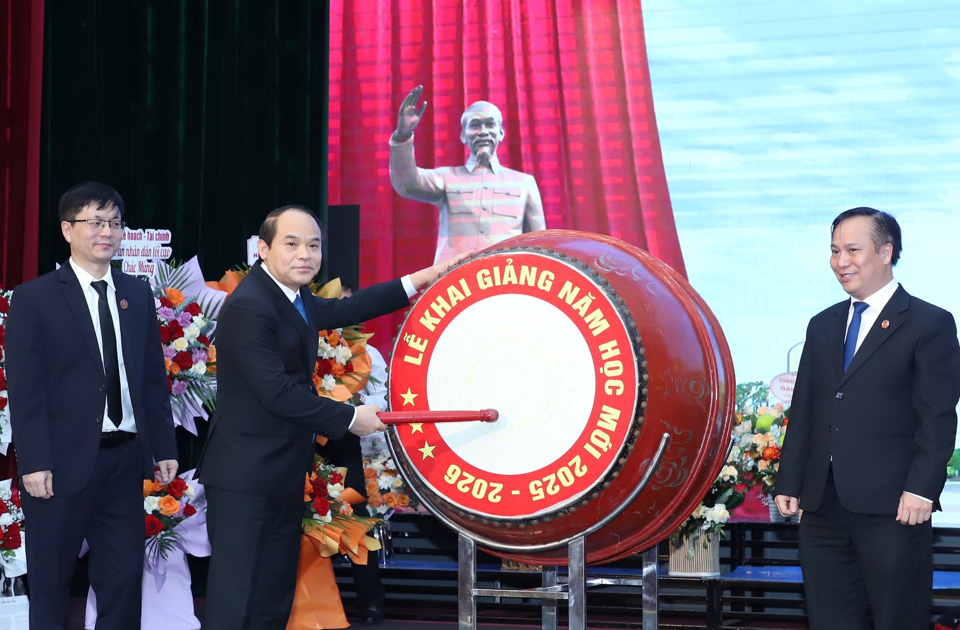 hvta-khai-giang-8-.jpg