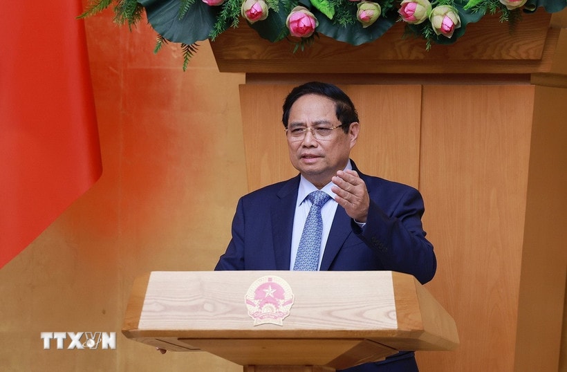 Thủ tướng Phạm Minh Chính chủ trì họp đánh giá kết quả vận hành mô hình chính quyền địa phương hai cấp. (Ảnh: Dương Giang/TTXVN)