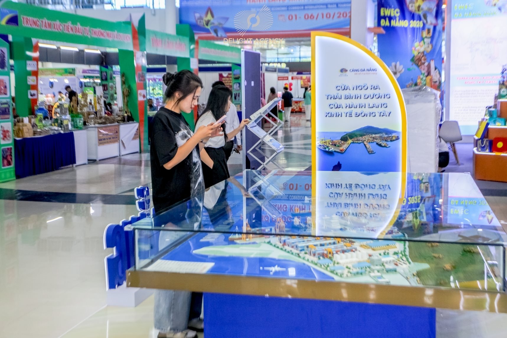 cang-da-nang5.jpg