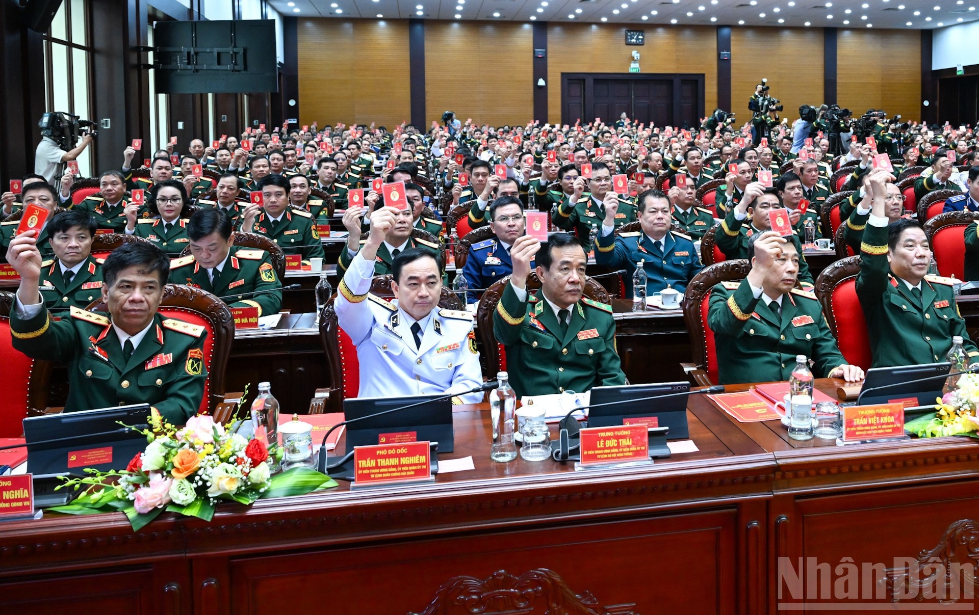 ndo_br_12-8293.jpg