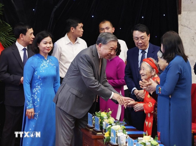 ttxvn-0210-tong-bi-thu-hoi-lien-hiep-phu-nu-viet-nam-13.jpg