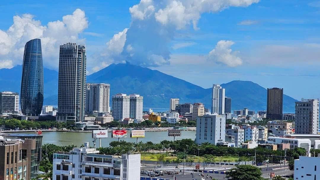 4-10-tham-nhung9.jpg