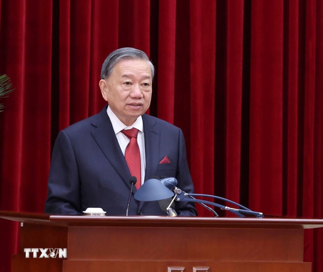 ttxvn-khai-mac-hoi-nghi-lan-thu-muoi-ba-ban-chap-hanh-trung-uong-dang-khoa-xiii-06-5.jpg