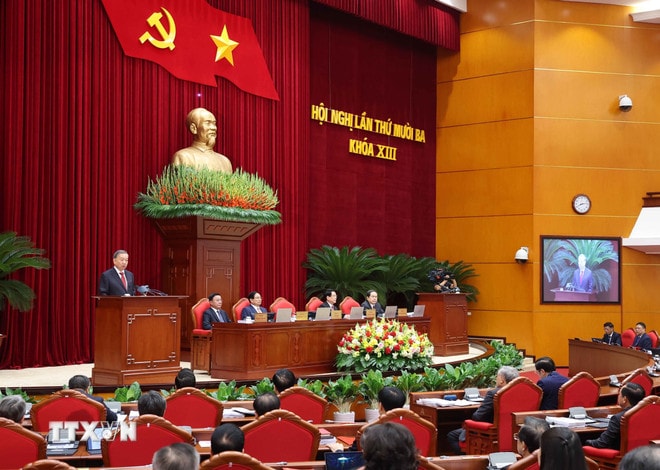 ttxvn-khai-mac-hoi-nghi-lan-thu-muoi-ba-ban-chap-hanh-trung-uong-dang-khoa-xiii-06-4.jpg