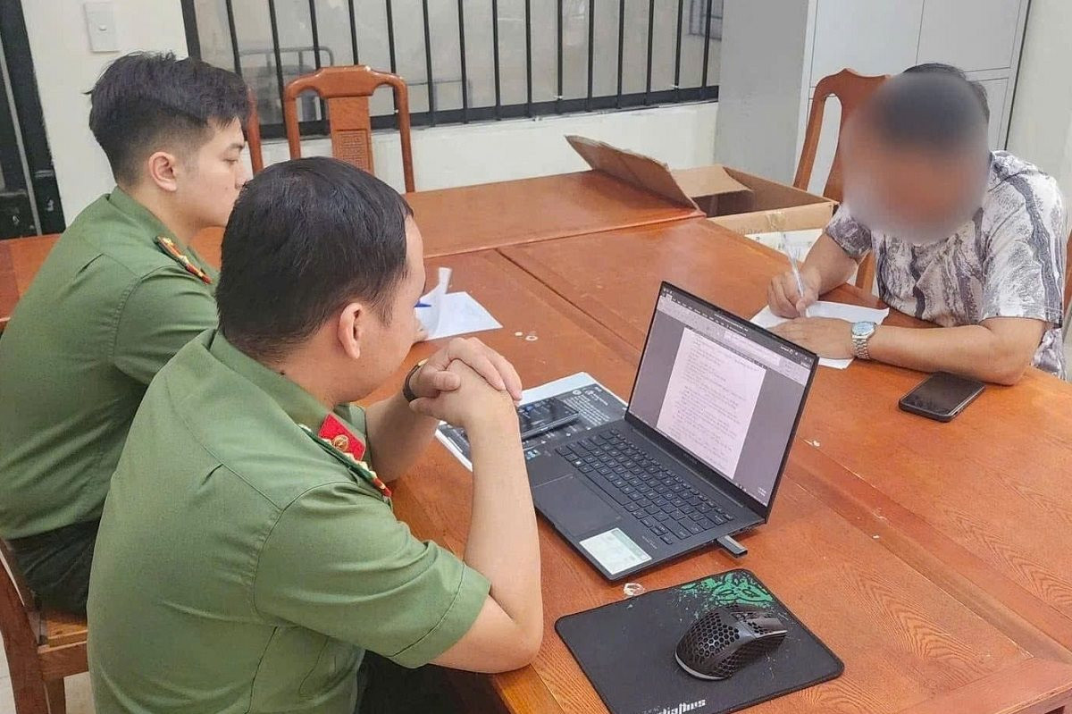 dang-thong-tin.jpg